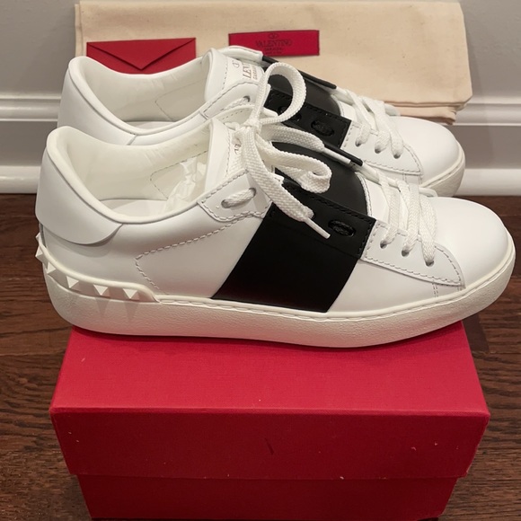 Valentino Rockstud Black and White Sneakers-BNIB - Picture 5 of 10